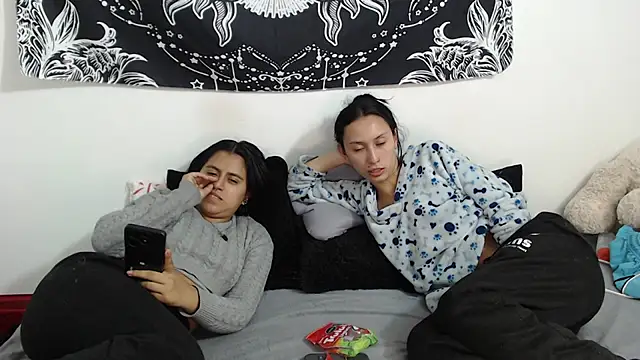 emily n abby online show from March 2026 12:05:01 AM