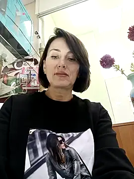 Luna 7777 online show from October 2025 02:42:02 PM