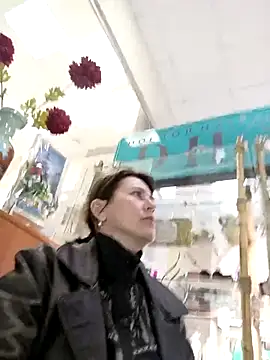 Luna 7777 online show from April 2026 02:37:01 PM