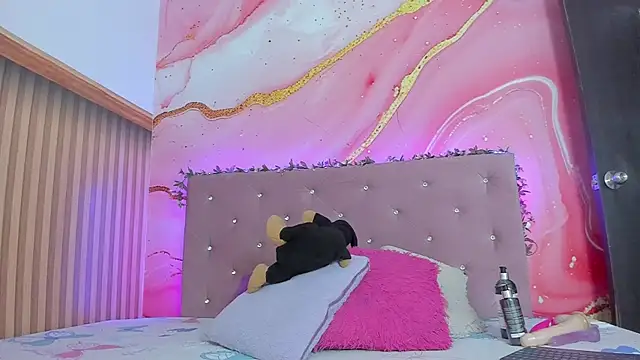 mia  blaze   online show from October 2025 03:29:02 AM