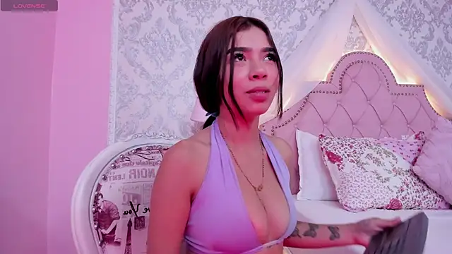 GabrielaSuarez online show from November 2025 01:16:01 AM