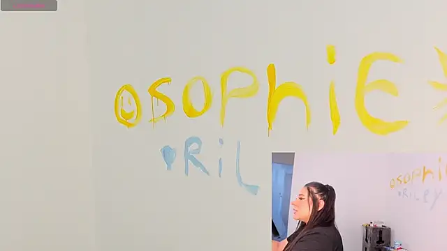 RileySwett online show from October 2025 01:19:01 AM