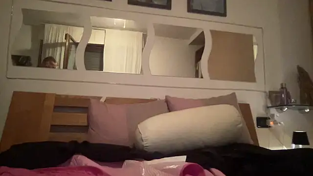 La bionda0514 online show from October 2025 04:09:01 AM