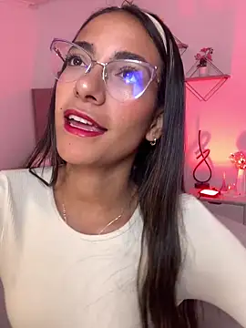 Snapshot of elegant__rouse chatting on May 2026 10:51:02 PM elegant rouse online show from May 2026 10:51:02 PM