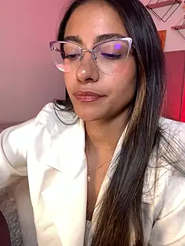 Snapshot of elegant__rouse chatting on May 2026 09:45:02 PM elegant rouse online show from May 2026 09:45:02 PM