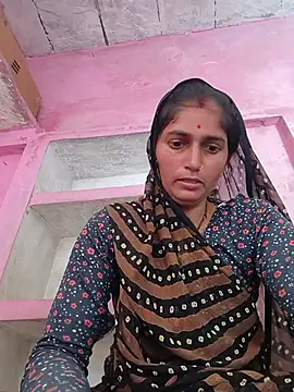 Snapshot of Pooja_shre chatting on June 2026 05:27:01 AM Pooja shre online show from June 2026 05:27:01 AM