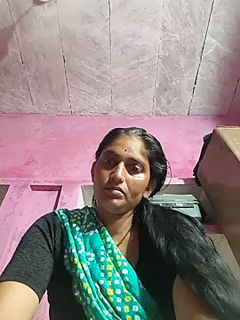 Snapshot of Pooja_shre chatting on July 2026 06:10:02 PM Pooja shre online show from July 2026 06:10:02 PM