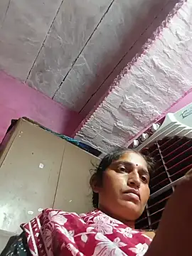 Snapshot of Pooja_shre chatting on July 2026 04:36:01 PM Pooja shre online show from July 2026 04:36:01 PM