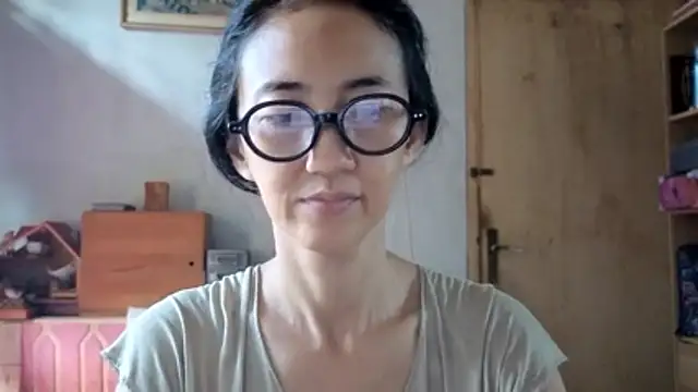 Snapshot of princessD077 chatting on May 2026 11:32:01 PM princessD077 online show from May 2026 11:32:01 PM