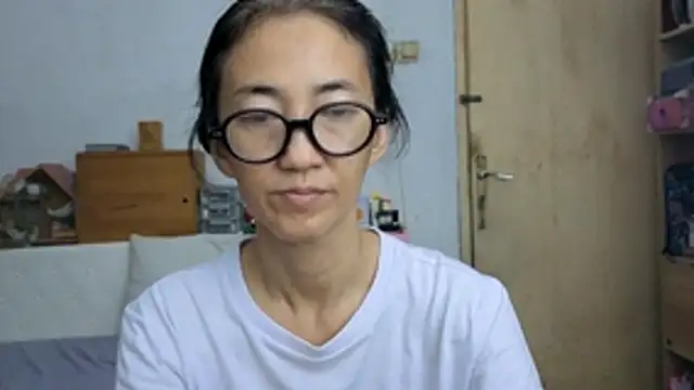 Snapshot of princessD077 chatting on May 2026 04:13:01 PM princessD077 online show from May 2026 04:13:01 PM