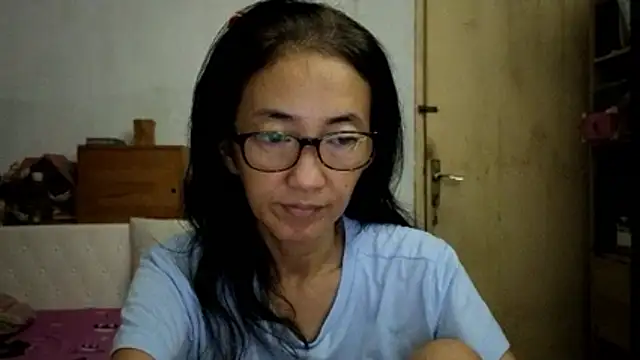Snapshot of princessD077 chatting on May 2026 04:45:02 PM princessD077 online show from May 2026 04:45:02 PM