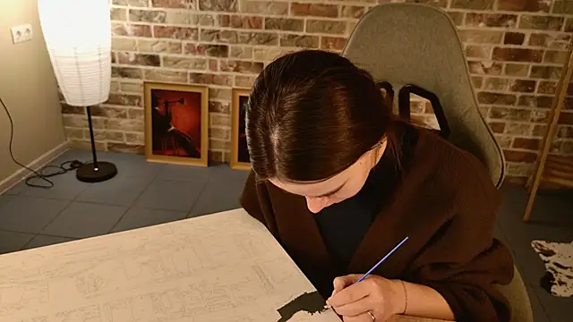 May Bloom online show from December 2025 05:12:02 AM