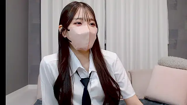 LOVE MIREI LOVE online show from March 2026 11:17:02 AM