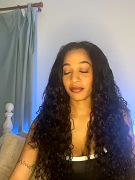 Dreamykaia online show from November 2025 11:11:01 AM