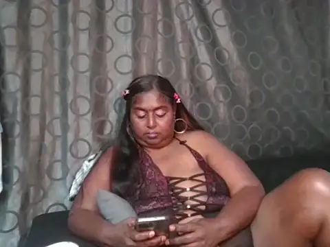 Indianhoney58 online show from October 2025 04:51:01 PM