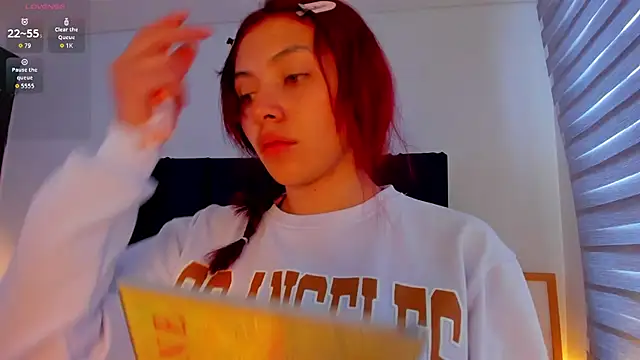 melanie roux   online show from March 2026 12:27:01 PM