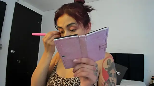 Snapshot of melanie_roux__ chatting on July 2026 12:22:01 PM melanie roux online show from July 2026 12:22:01 PM
