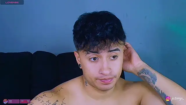 Snapshot of jhon_mendoza_ chatting on November 2025 06:29:01 PM jhon mendoza online show from November 2025 06:29:01 PM