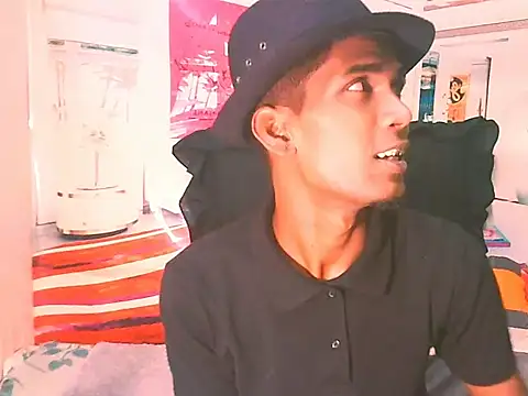 Snapshot of IndianThuggin chatting on November 2025 05:04:02 PM IndianThuggin online show from November 2025 05:04:02 PM