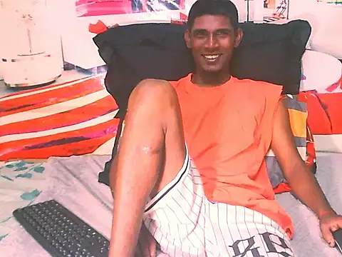 Snapshot of IndianThuggin chatting on November 2025 08:39:02 AM IndianThuggin online show from November 2025 08:39:02 AM