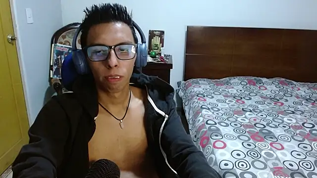 DavTwink3100 online show from December 2025 02:06:02 AM