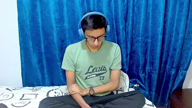 DavTwink3100 online show from January 2026 02:16:02 AM