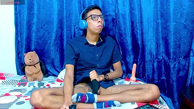 DavTwink3100 online show from March 2026 01:44:01 AM