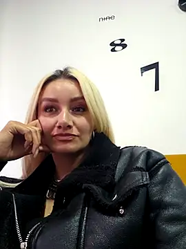 Snapshot of KellyTorres_ chatting on October 2025 10:21:02 PM KellyTorres  online show from October 2025 10:21:02 PM