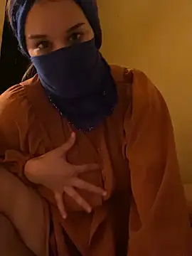 SaraChouchou online show from November 2025 10:32:02 PM