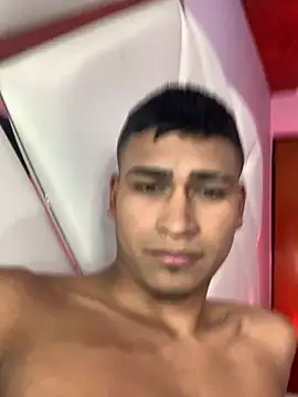 Emiliano Reyes online show from January 2026 04:28:01 AM