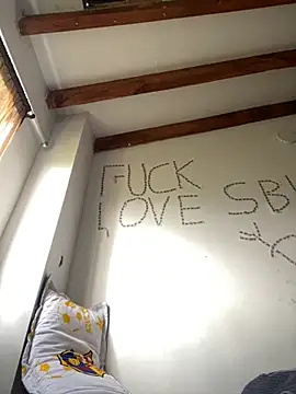 Snapshot of liam_Brooks9 chatting on November 2025 01:00:01 PM liam Brooks9 online show from November 2025 01:00:01 PM