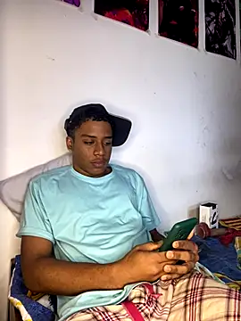 Snapshot of liam_Brooks9 chatting on January 2026 01:13:02 PM liam Brooks9 online show from January 2026 01:13:02 PM