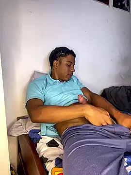 Snapshot of liam_Brooks9 chatting on January 2026 02:00:01 PM liam Brooks9 online show from January 2026 02:00:01 PM