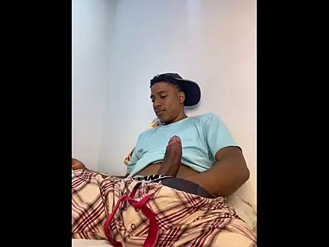 Snapshot of liam_Brooks9 chatting on February 2026 12:42:01 PM liam Brooks9 online show from February 2026 12:42:01 PM