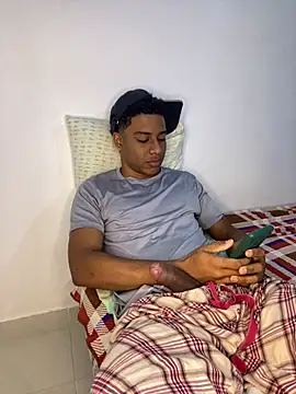 Snapshot of liam_Brooks9 chatting on March 2026 01:06:02 PM liam Brooks9 online show from March 2026 01:06:02 PM