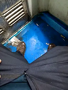 RNlov online show from November 2025 12:31:02 AM