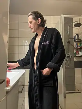 kon77777 online show from November 2025 05:06:02 AM