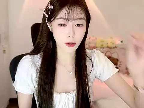 Onecutelittle online show from October 2025 03:18:02 PM