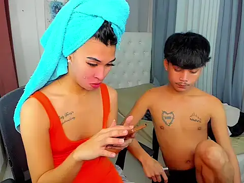 hardcocktwink online show from November 2025 04:40:01 PM