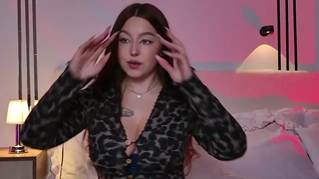  Tessa May  online show from November 2025 12:14:02 AM