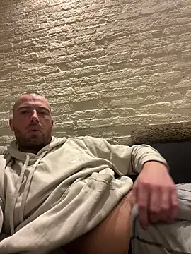 Rotteei1 online show from February 2026 09:08:02 AM