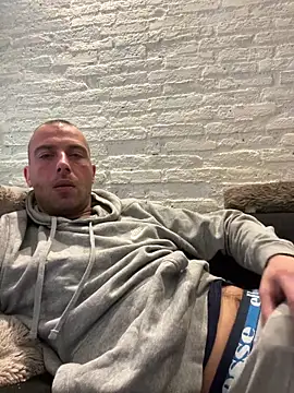 Rotteei1 online show from March 2026 09:46:01 AM