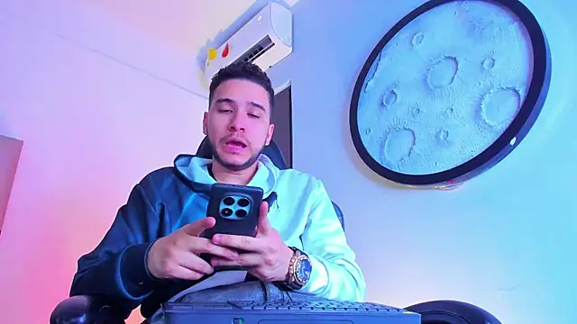 mike 257 online show from February 2026 11:55:01 AM