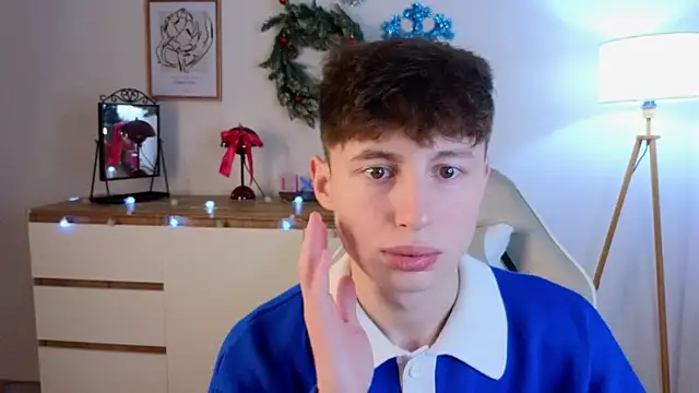 crisp1n online show from December 2025 03:06:01 PM