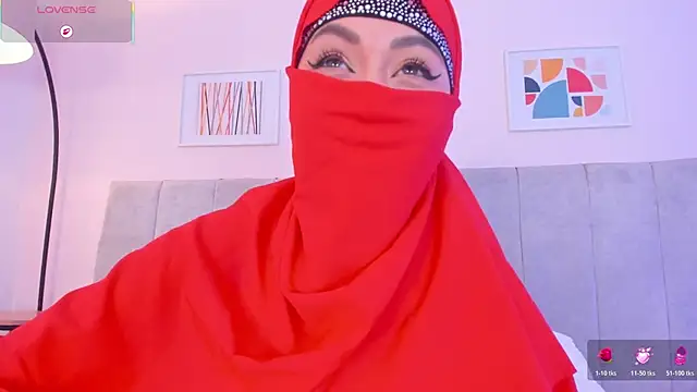 Snapshot of fatiima_ chatting on April 2026 07:04:02 PM fatiima online show from April 2026 07:04:02 PM