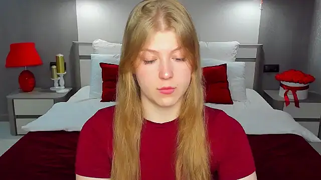 Snapshot of Stella_Light chatting on June 2026 05:23:01 AM Stella Light online show from June 2026 05:23:01 AM
