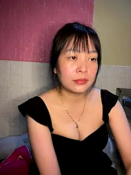 Butterfly kee online show from October 2025 02:46:01 PM