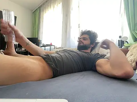 youngboyformommy24 online show from March 2026 01:30:01 PM