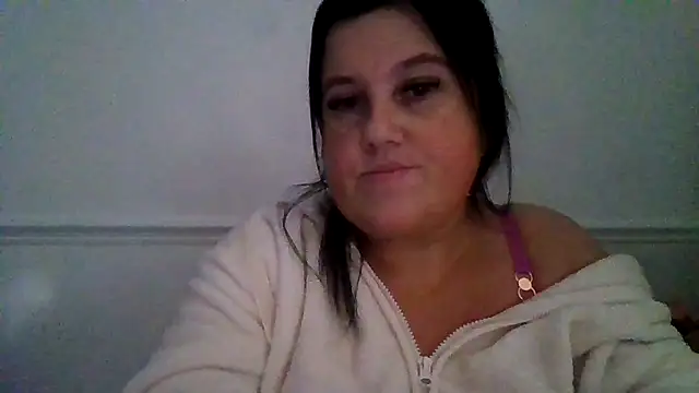 Snapshot of Busty-Phoenix42 chatting on October 2025 09:31:02 PM Busty-Phoenix42 online show from October 2025 09:31:02 PM