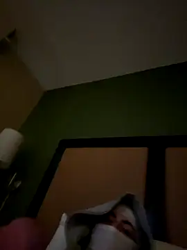 slimshady6942 online show from October 2025 10:54:02 PM